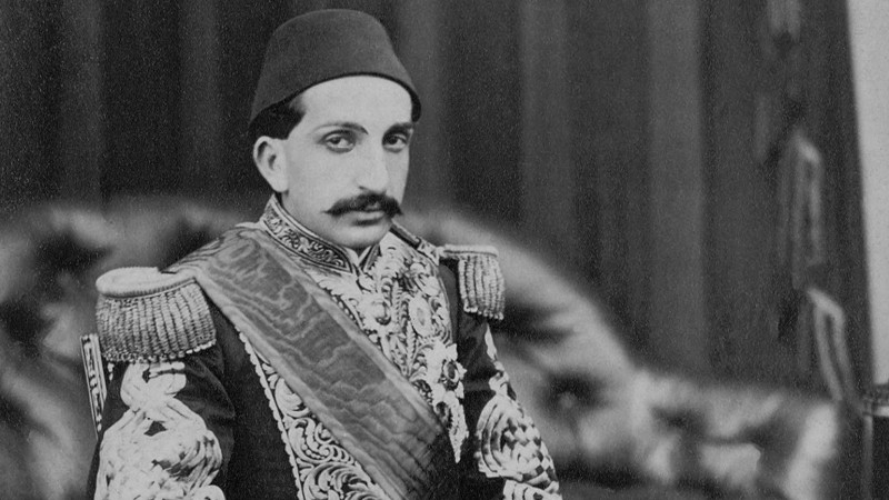 THE LAST SULTAN OF THREE CONTİNENTS: A REVİEW OF THE PERİOD OF ABDÜLHAMİD II - 1