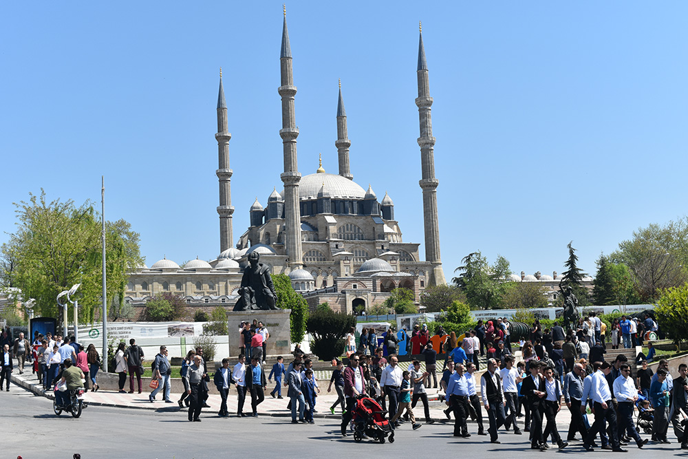 EDİRNE: SWORD, KHUTBA, SEHAT AND SYNAGOGUE!