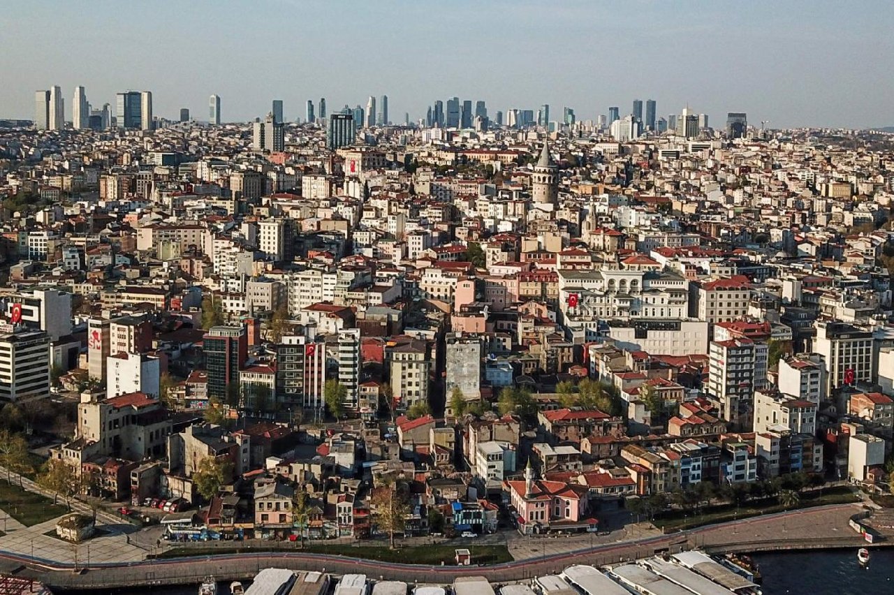 TÜRKİYE’DE ŞEHİR VE TOPLUM: TARİH, TEORİ VE TEMEL MESELELER